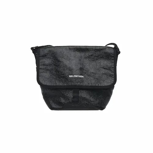 BALENCIAGA 經典防潑水亮面郵差包斜背包